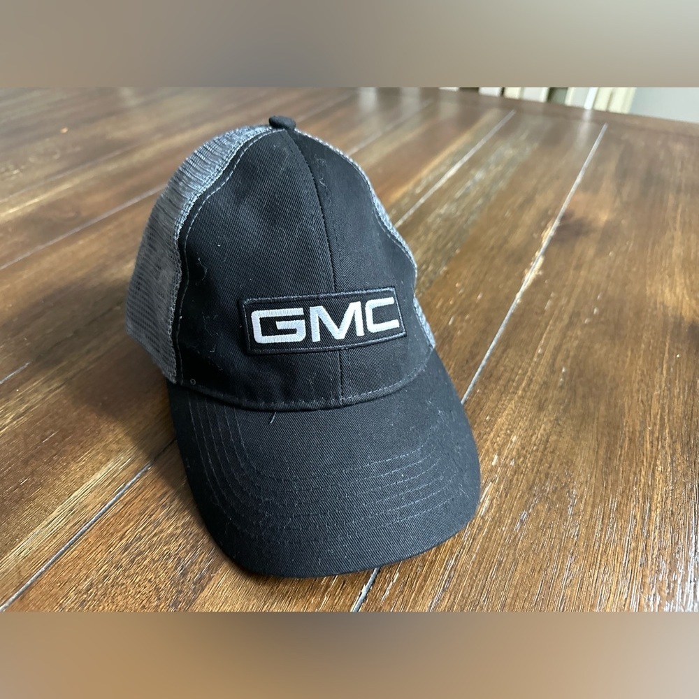 GMC Cap Logo Embroidered hat - Picture 3 of 8